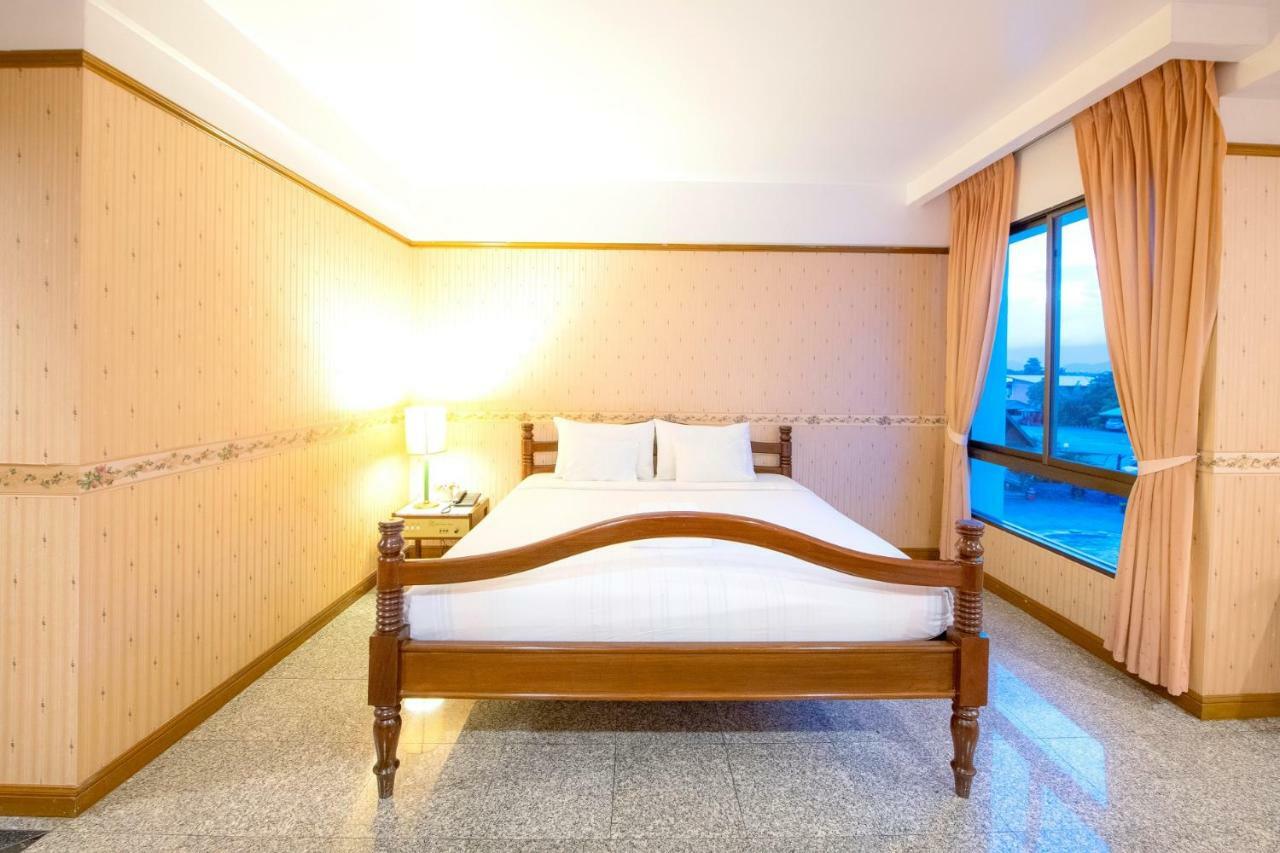Kosit Hill Hotel Phetchabun Bagian luar foto